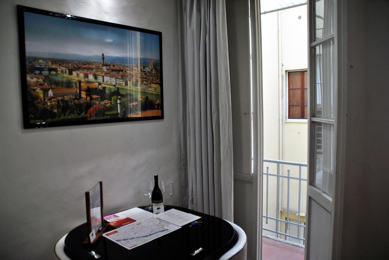 Firenze Rentals Suite Servi מראה חיצוני תמונה
