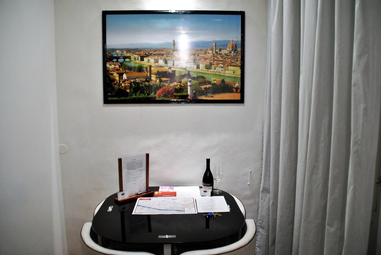 Firenze Rentals Suite Servi מראה חיצוני תמונה