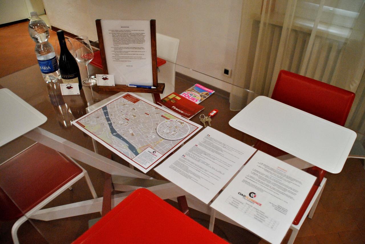 Firenze Rentals Suite Servi מראה חיצוני תמונה